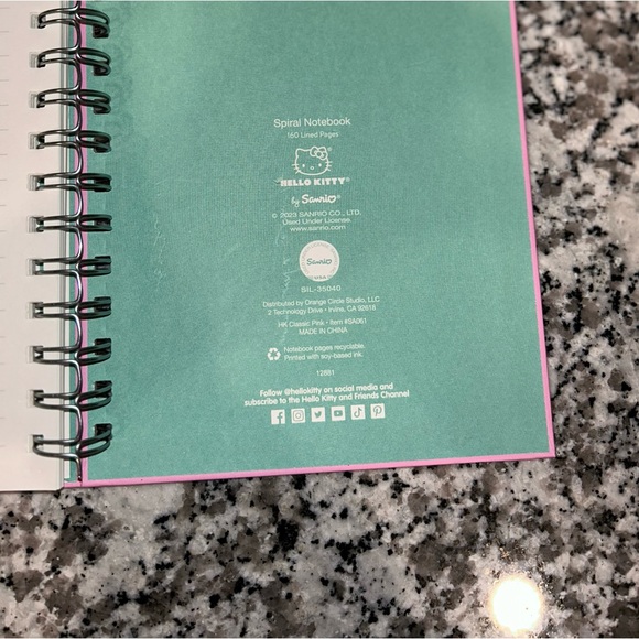Hello kitty notebook - Picture 4 of 4